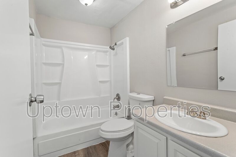 2BD/1.5BA Apartment Unit in Tapiola Manor (Unit 6) property image