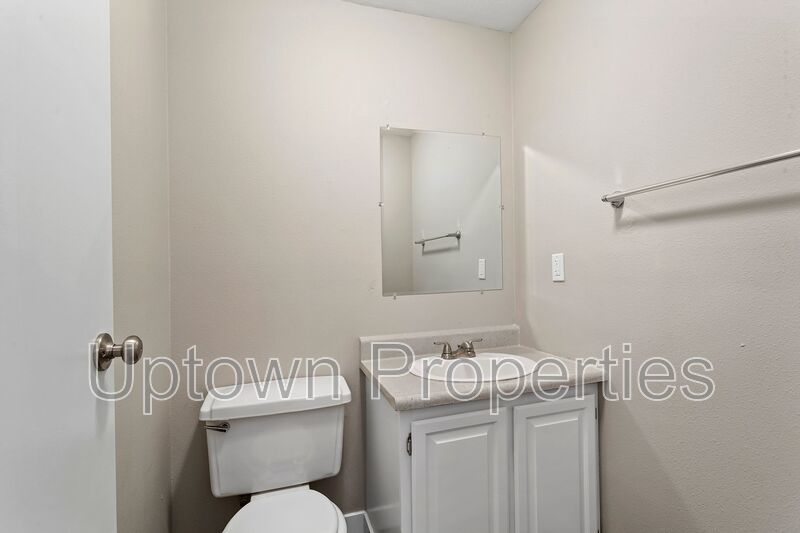 2BD/1.5BA Apartment Unit in Tapiola Manor (Unit 6) property image