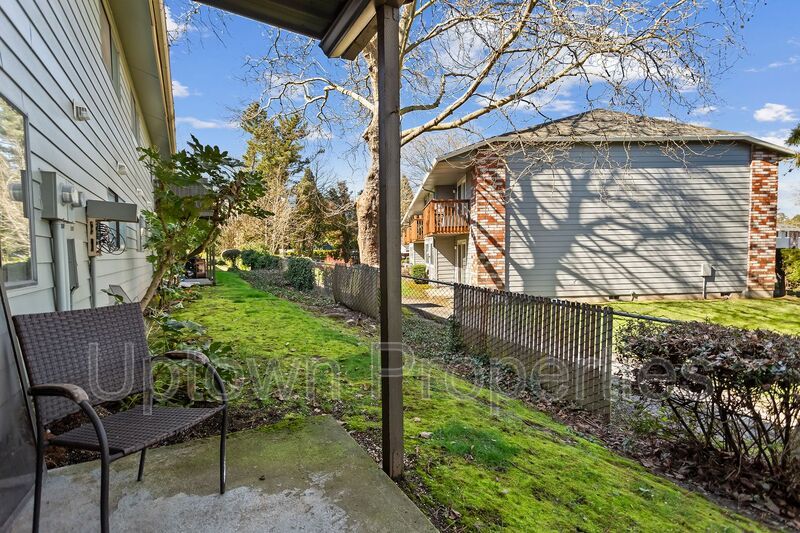 2BD/1.5BA Apartment Unit in Tapiola Manor (Unit 6) property image