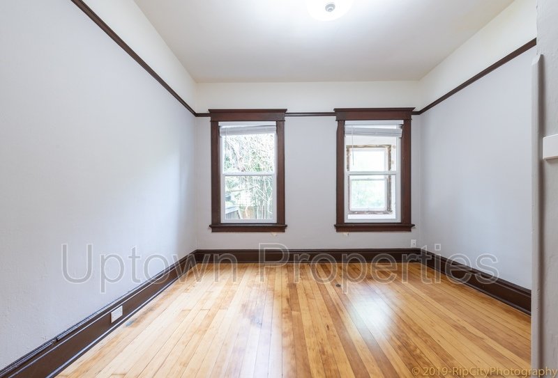 Charming and Spacious  2-Bed 1 bath + W/D +  Wood Floors + Parking On Site in Portland’s Coveted NW District property image