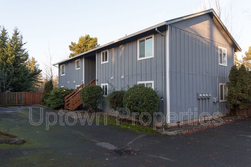 Remodeled 2 Bed/1 Bath in SW Longhorn! property image