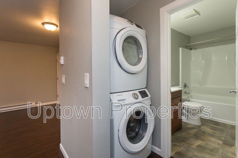Remodeled 2 Bed/1 Bath in SW Longhorn! property image
