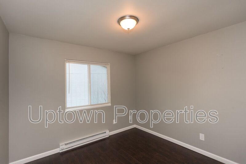 Remodeled 2 Bed/1 Bath in SW Longhorn! property image