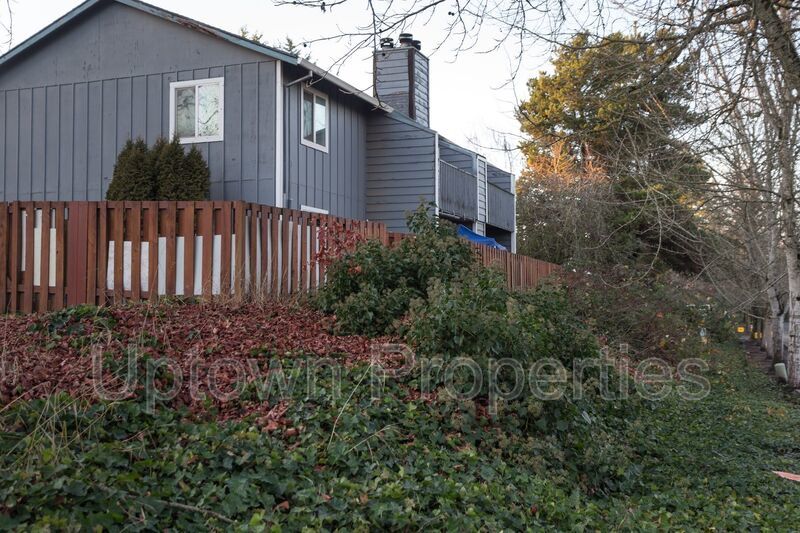 Remodeled 2 Bed/1 Bath in SW Longhorn! property image