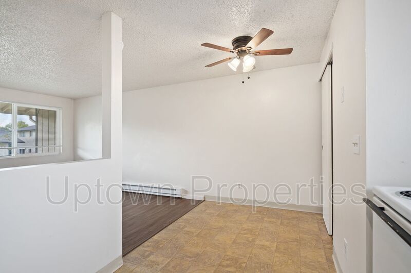 Top Floor 1 bed 1 bath + Parkng Included + Dishwasher + Laundry On Site property image