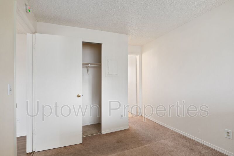 Top Floor 1 bed 1 bath + Parkng Included + Dishwasher + Laundry On Site property image
