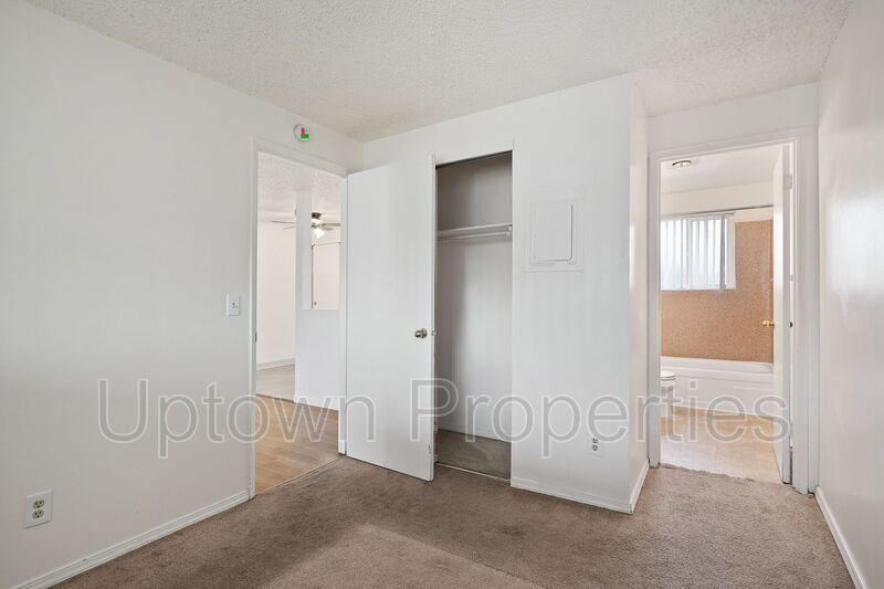 Top Floor 1 bed 1 bath + Parkng Included + Dishwasher + Laundry On Site property image