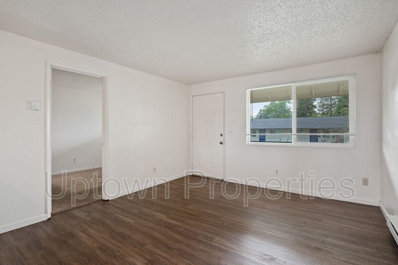 Top Floor 1 bed 1 bath + Parkng Included + Dishwasher + Laundry On Site property image
