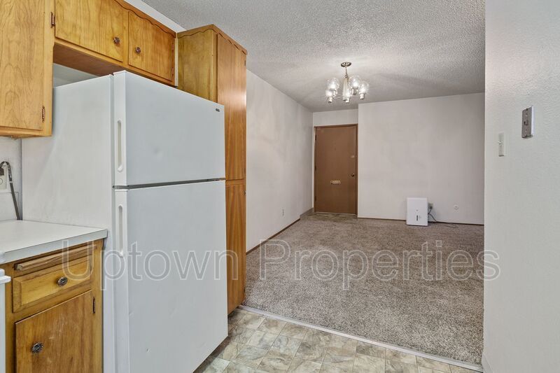 1 bed/1 bath + Off Street Parking + On Site Laundry + $1000 off first months rent property image