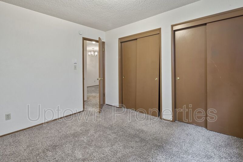 1 bed/1 bath + Off Street Parking + On Site Laundry + $1000 off first months rent property image